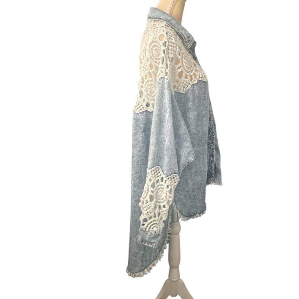 Oil & Hali Long Sleeve Shirt Women’s Button-Up Top, Casual, Raw Hem Sz M/L - Picture 8 of 9